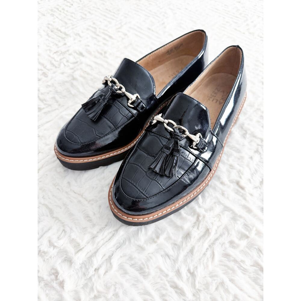 Naturalizer Estelle Black Patent Croc Embossed Tassel Loafers Lug Sole